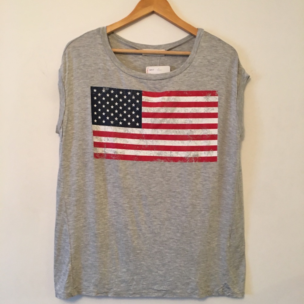 NWT • Made in USA tee shirt • SZ L